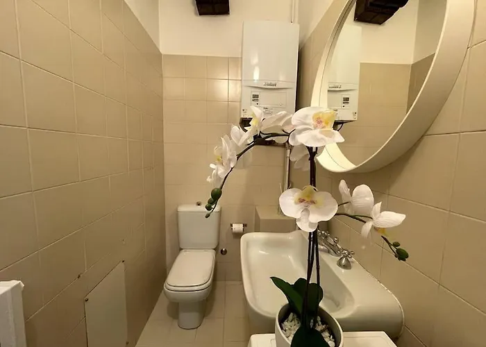 Tower Gombito's Апартаменти *